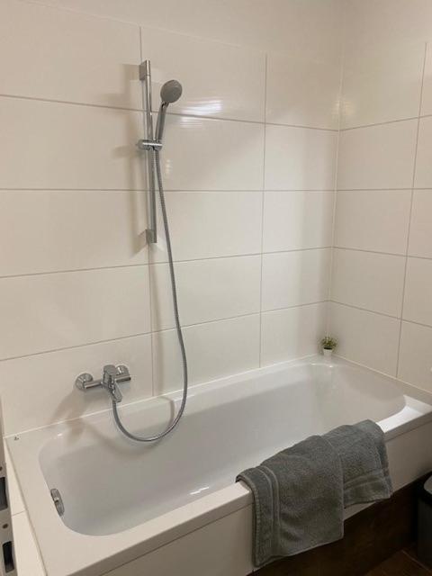 Paky Appartements 00316 莱塔河畔布鲁克 外观 照片